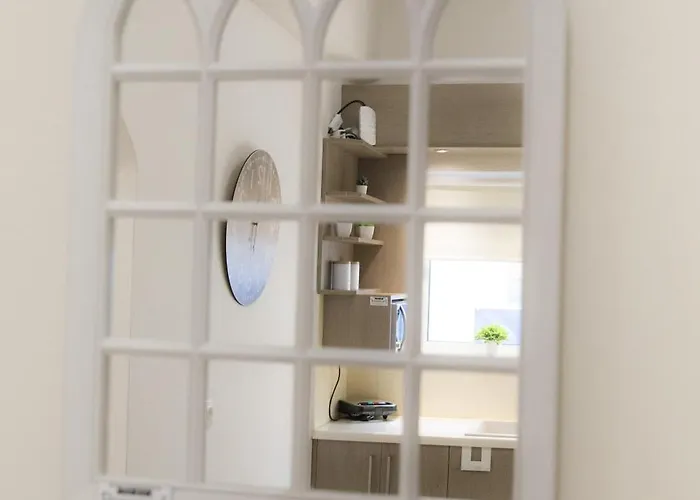 Diogenis Deluxe Apartment