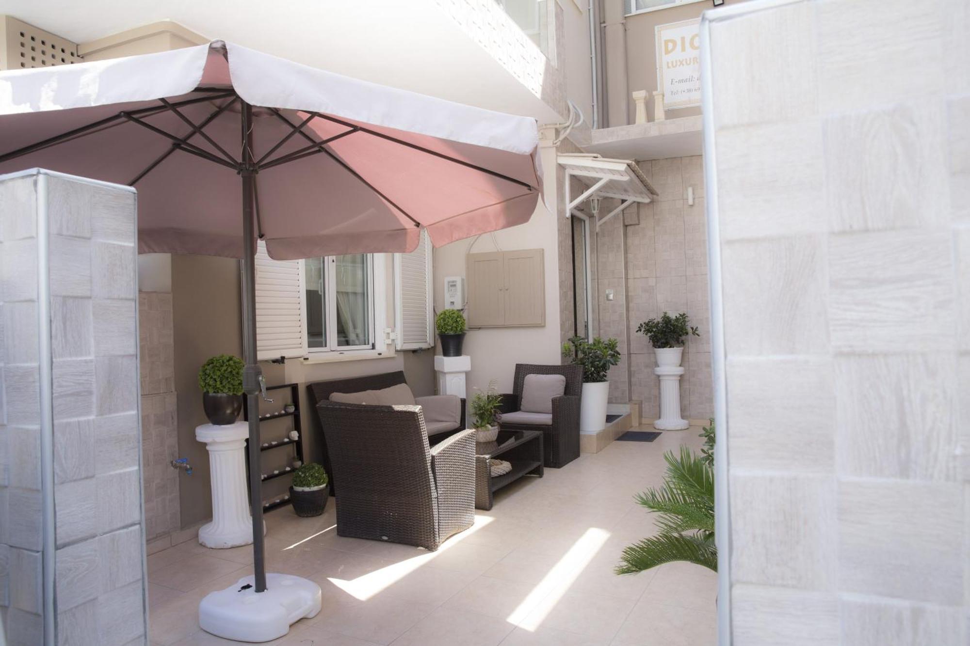 Diogenis Deluxe Apartment