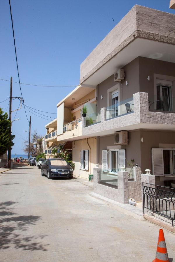 Diogenis Deluxe Apartment *